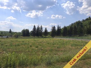 Eladó 830 m²-estelek Uppony, Ifjúság utca: 13'000'000 Ft