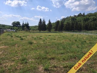 Eladó 830 m²-estelek Uppony, Ifjúság utca: 13'000'000 Ft