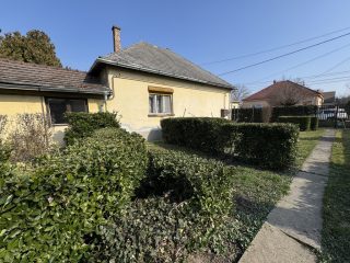 Eladó 68 m²-escsaládi ház Vác, Ág utca: 78'000'000 Ft