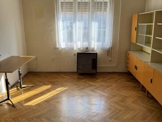 Eladó 68 m²-escsaládi ház Vác, Ág utca: 78'000'000 Ft