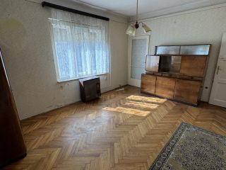 Eladó 68 m²-escsaládi ház Vác, Ág utca: 78'000'000 Ft