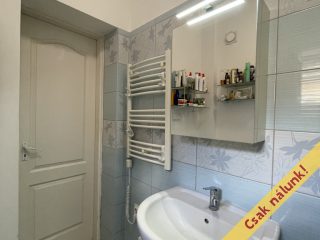 Eladó 71 m²-escsaládi ház Vác, Barabás Miklós utca: 68'900'000 Ft