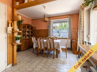 Eladó 185 m²-esikerház Vác, Bauer Mihály utca: 134'000'000 Ft