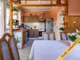 Eladó 185 m²-esikerház Vác, Bauer Mihály utca: 134'000'000 Ft