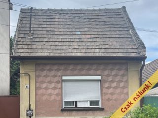 Eladó 60 m²-escsaládi ház Vác, Belváros: 65'000'000 Ft