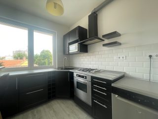 Eladó 88 m²-estársasházi lakás Vác, Cházár András utca: 97'242'000 Ft