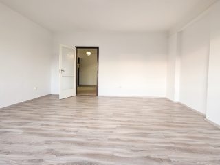 Kiadó 45 m²-estársasházi lakás Vác, Cserhát utca: 190'000 Ft