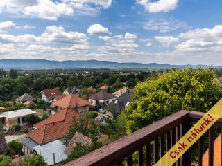 Eladó 82 m²-estársasházi lakás Vác, Cserje utca: 124'900'000 Ft