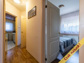 Eladó 82 m²-estársasházi lakás Vác, Cserje utca: 124'900'000 Ft