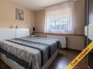 Eladó 82 m²-estársasházi lakás Vác, Cserje utca: 124'900'000 Ft
