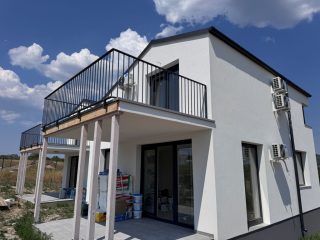 Eladó 102 m²-esikerház Vác, Csősz utca: 89'500'000 Ft