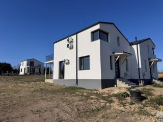 Eladó 102 m²-esikerház Vác, Csősz utca: 89'500'000 Ft