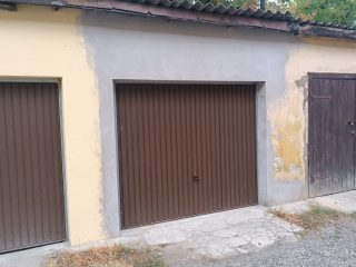 Eladó 16 m²-eskülönálló garázs Vác, Dr. Csányi László körút: 12'000'000 Ft