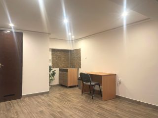 Kiadó 33 m²-estársasházi lakás Vác, Dr.Csányi László körút: 150'000 Ft