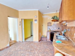 Eladó 129 m²-escsaládi ház Vác, Dunapart közeli: 144'999'000 Ft