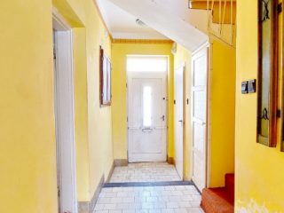 Eladó 129 m²-escsaládi ház Vác, Dunapart közeli: 144'999'000 Ft