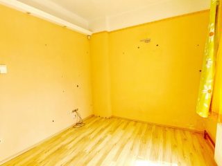 Eladó 129 m²-escsaládi ház Vác, Dunapart közeli: 144'999'000 Ft