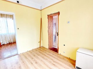 Eladó 129 m²-escsaládi ház Vác, Dunapart közeli: 144'999'000 Ft