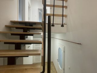 Kiadó 117 m²-essorház Vác, Eötvös utca: 450'000 Ft