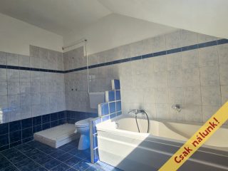 Eladó 81 m²-estársasházi lakás Vác, Hattyú utca: 64'900'000 Ft