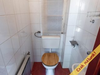 Eladó 159 m²-esházrész Vác, Hattyú utca utca: 83'000'000 Ft