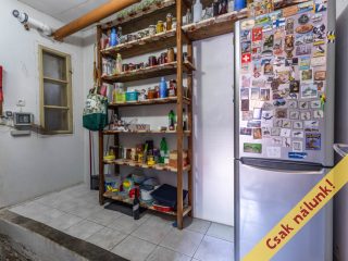 Eladó 159 m²-esházrész Vác, Hattyú utca utca: 83'000'000 Ft