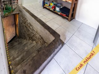 Eladó 159 m²-esházrész Vác, Hattyú utca utca: 83'000'000 Ft