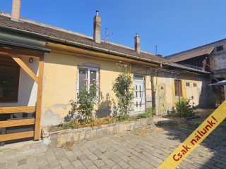 Eladó 45 m²-estársasházi lakás Vác, Köztársaság út: 34'900'000 Ft