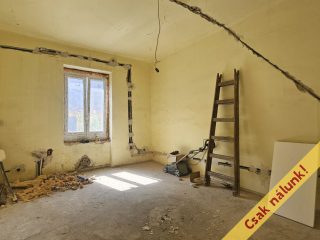 Eladó 45 m²-estársasházi lakás Vác, Köztársaság út: 34'900'000 Ft