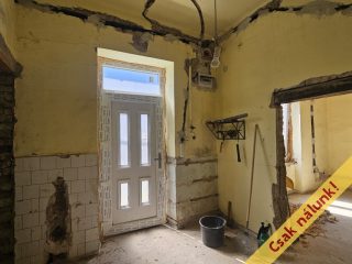 Eladó 45 m²-estársasházi lakás Vác, Köztársaság út: 34'900'000 Ft