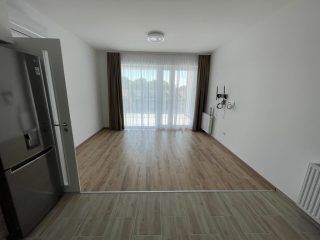 Kiadó 51 m²-estársasházi lakás Vác, Rózsa utca: 200'000 Ft