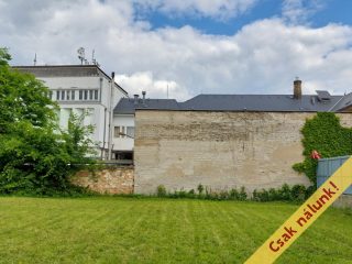 Eladó 887 m²-estelek Vác, Széchenyi István utca: 113'030'000 Ft