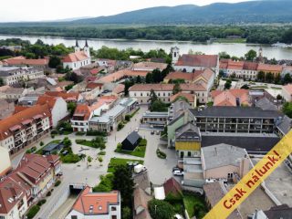 Eladó 887 m²-estelek Vác, Széchenyi István utca: 113'030'000 Ft