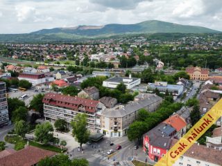Eladó 887 m²-estelek Vác, Széchenyi István utca: 113'030'000 Ft