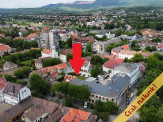 Eladó 887 m²-estelek Vác, Széchenyi István utca: 113'030'000 Ft