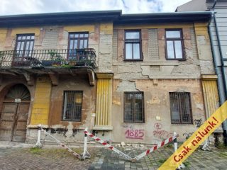 Eladó 887 m²-estelek Vác, Széchenyi István utca: 113'030'000 Ft