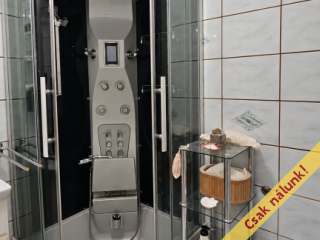 Eladó 72 m²-estársasházi lakás Vác, Széchenyi István utca: 75'900'000 Ft
