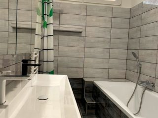 Kiadó 73 m²-estársasházi lakás Vác, Széchenyi István utca: 280'000 Ft