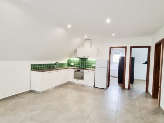 Eladó 761 m²-esüzlet üzletházban Vác, Szent László út: 580'000'000 Ft