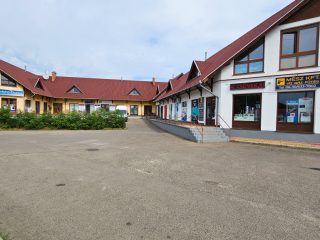 Eladó 761 m²-esüzlet üzletházban Vác, Szent László út: 580'000'000 Ft