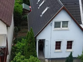 Eladó 210 m²-escsaládi ház Vác, Szivárvány utca: 179'300'000 Ft