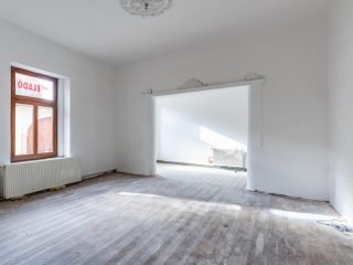 Eladó 200 m²-escsaládi ház Vác, Tímár utca: 124'900'000 Ft