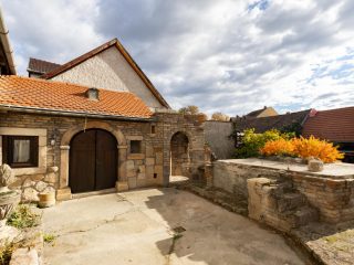 Eladó 200 m²-escsaládi ház Vác, Tímár utca: 124'900'000 Ft