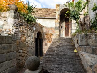 Eladó 200 m²-escsaládi ház Vác, Tímár utca: 124'900'000 Ft