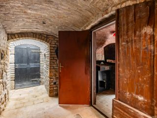 Eladó 200 m²-escsaládi ház Vác, Tímár utca: 124'900'000 Ft