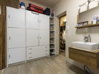 Eladó 83 m²-estársasházi lakás Vác, Vág utca: 79'900'000 Ft