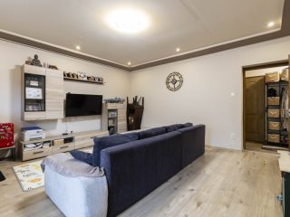 Eladó 83 m²-estársasházi lakás Vác, Vág utca: 79'900'000 Ft