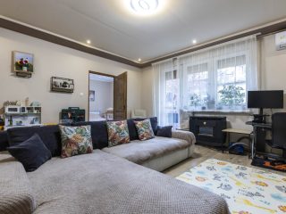 Eladó 83 m²-estársasházi lakás Vác, Vág utca: 79'900'000 Ft