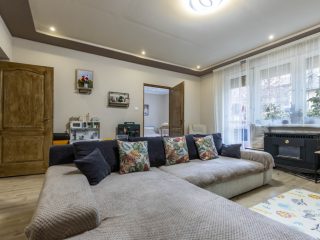 Eladó 83 m²-estársasházi lakás Vác, Vág utca: 79'900'000 Ft
