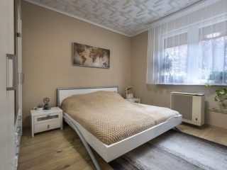 Eladó 83 m²-estársasházi lakás Vác, Vág utca: 79'900'000 Ft